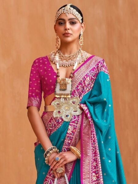 Gorgeous Women Showcasing her lehga she bought from best online leg shopping site in India